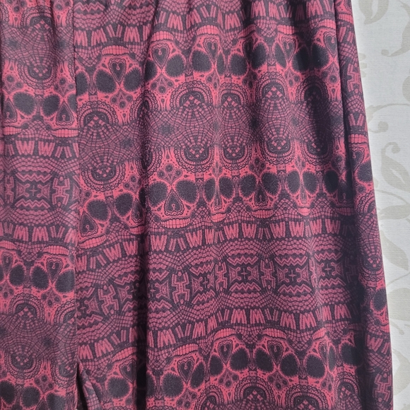 Torrid Black and Pink Skulls Print Leggings Size 1X Plus Size Women's - Picture 3 of 5